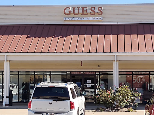 Clothing Store «GUESS Factory», reviews and photos, 11775 NE Executive Dr i040, Edinburgh, IN 46124, USA