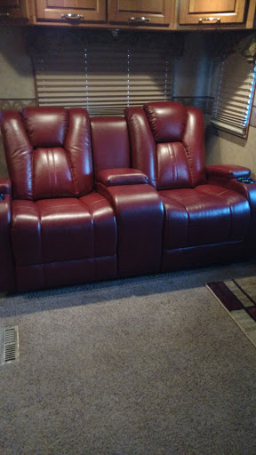 Furniture Store «Rooms To Go Furniture Store - Port Richey», reviews and photos, 9500 Scenic Dr, Port Richey, FL 34668, USA