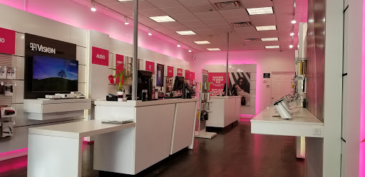 Cell Phone Store «T-Mobile», reviews and photos, 369 George St, New Brunswick, NJ 08901, USA