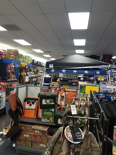 Sporting Goods Store «Big 5 Sporting Goods», reviews and photos, 19403 Victory Blvd #23, Reseda, CA 91335, USA