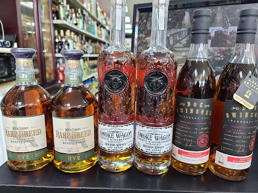 Liquor Store «Royal Liquor & Wine», reviews and photos, 1015 N Randall Rd, Elgin, IL 60123, USA