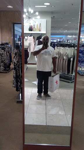 Restaurant «The Cheesecake Factory», reviews and photos, 1350 Stoneridge Mall Rd, Pleasanton, CA 94588, USA