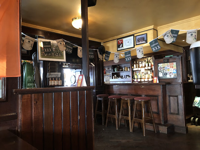 O'Callaghan's Shamrock Irish Pub - Bar