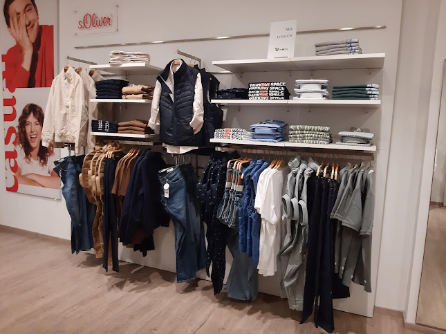 MoveStores - s.Oliver - Nafplio - Κατάστημα ρούχων