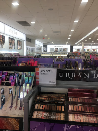 Cosmetics Store «Ulta Beauty», reviews and photos, 3839 Emery St #200, Emeryville, CA 94608, USA