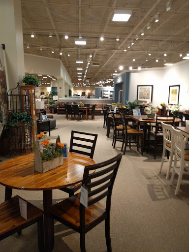Furniture Store «Value City Furniture», reviews and photos, 931 US-1, Iselin, NJ 08830, USA