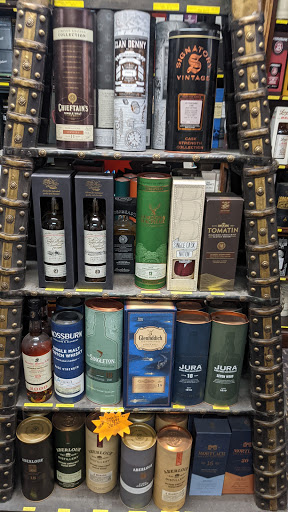 Liquor Store «Downtown Fine Spirits & Wines», reviews and photos, 103 S Wahsatch Ave, Colorado Springs, CO 80903, USA