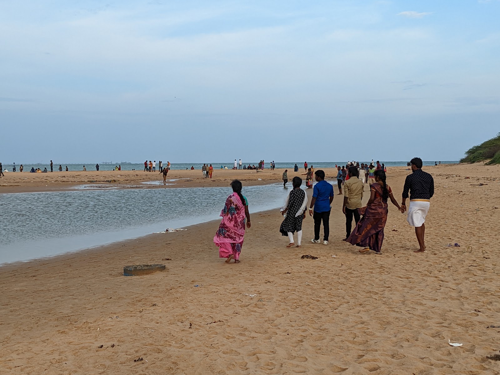 Foto av Manapad Beach och bosättningen
