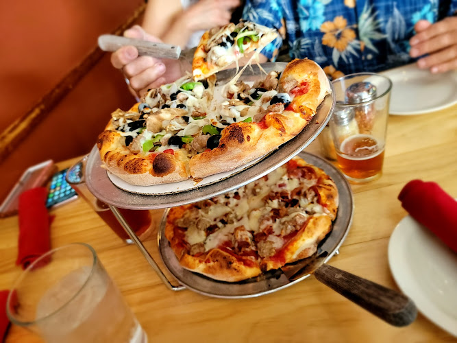 #8 best pizza place in Milwaukee - Transfer Pizzeria Café