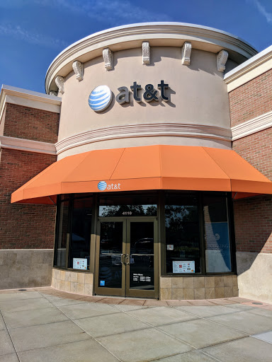 Cell Phone Store «AT&T», reviews and photos, 4110 Levis Commons Blvd, Perrysburg, OH 43551, USA