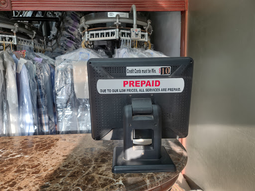 Dry Cleaner «Bio Discount Cleaners», reviews and photos, 1012 E Algonquin Rd, Algonquin, IL 60102, USA