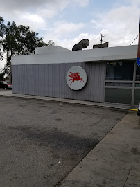 Exxon - Photo 3 - Car repair in Los Angeles, CA, East Los Angeles