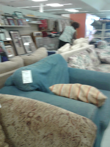 Thrift Store «Goodwill of North Georgia: Kennesaw Store and Donation Center», reviews and photos, 2500 Cobb Pkwy N, Kennesaw, GA 30152, USA