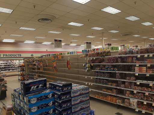 Grocery Store «Winn-Dixie», reviews and photos, 5428 Dogwood Dr, Milton, FL 32570, USA