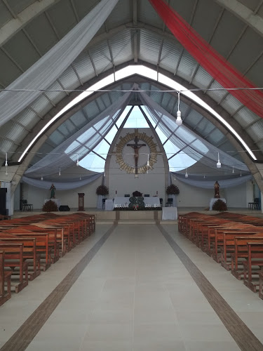 Iglesia Católica Sagrados Corazones - La Concordia - La Concordia