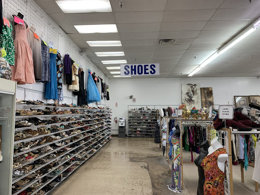 Thrift Store «Community Thrift Store», reviews and photos, 6015 Edgewater Dr, Orlando, FL 32810, USA