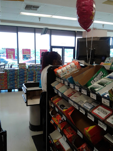 Grocery Store «Winn-Dixie», reviews and photos, 17221 NW 27th Ave, Miami Gardens, FL 33056, USA