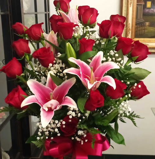 Florist «Rialto Florist», reviews and photos, 114 S Riverside Ave, Rialto, CA 92376, USA