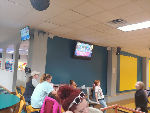 Bowling Alley «Echo Bowling Lanes», reviews and photos, 220 Bedford Rd # 1, Morris, IL 60450, USA