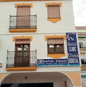 Clinica Dental Fernando Bajos Blindhuber - C. Paralela Avenida Constitucion, 10, casa 6, 29754 Cómpeta, Málaga