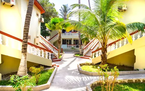 Palm Beach Hotel image