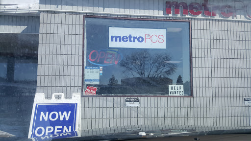 Cell Phone Store «MetroPCS Authorized Dealer», reviews and photos, 2823 London Rd #7, Eau Claire, WI 54701, USA