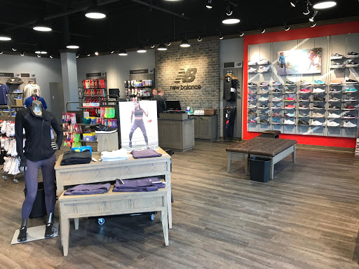 Shoe Store «New Balance Kansas City», reviews and photos, 6607 W 119th St, Leawood, KS 66209, USA