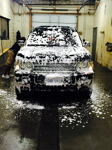 Delux Car Wash en Cleveland