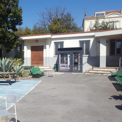 Esccom École de Commerce - Cannes à Cannes