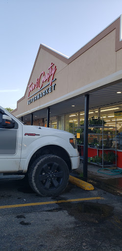 Town & Country Supermarket, 102 Main St, Gainesville, MO 65655, USA, 