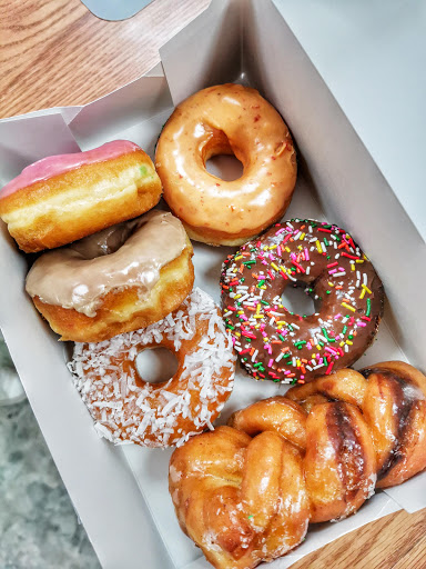 Donut Shop «S H Donuts», reviews and photos, 5313 Manor Rd, Austin, TX 78723, USA