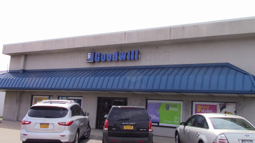 Goodwill Store image 5