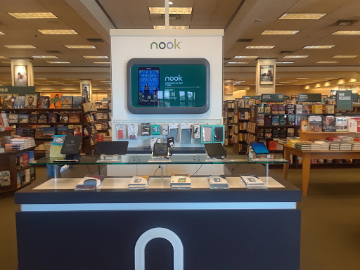 Book Store «Barnes & Noble», reviews and photos, 801 W 15th St E, Plano, TX 75075, USA