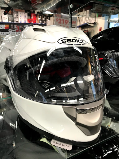 Motorcycle helmet stores Chicago