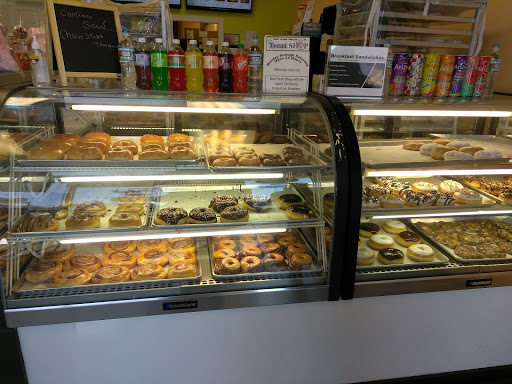 Donut Shop «The Treat Shop RVA», reviews and photos, 6114 Jahnke Rd, Richmond, VA 23225, USA