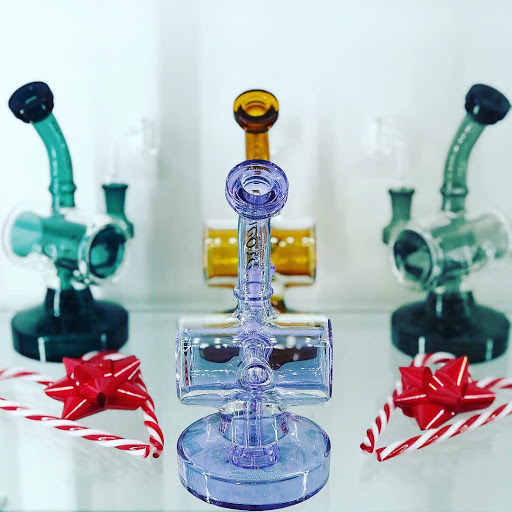 Tobacco Shop «Smoke and Dreams Smoke Shop», reviews and photos, 633 W Arrow Hwy, San Dimas, CA 91773, USA