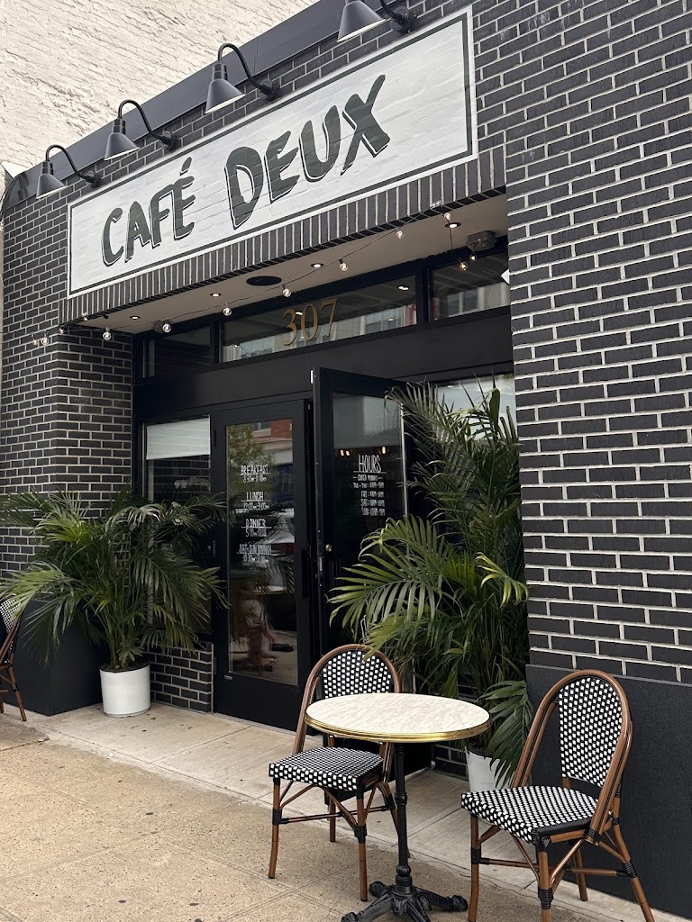 Café Deux 10528