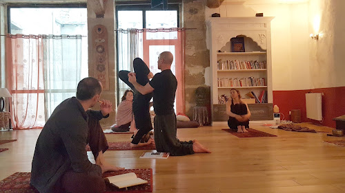 Manolaya CEFY - Centre d'enseignement & de Formation au Yoga à Avignon