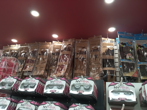 Beauty Supply Store «BSW BEAUTY SUPPLY MATTAPAN», reviews and photos, 1595 Blue Hill Avenue, Mattapan, MA 02126, USA
