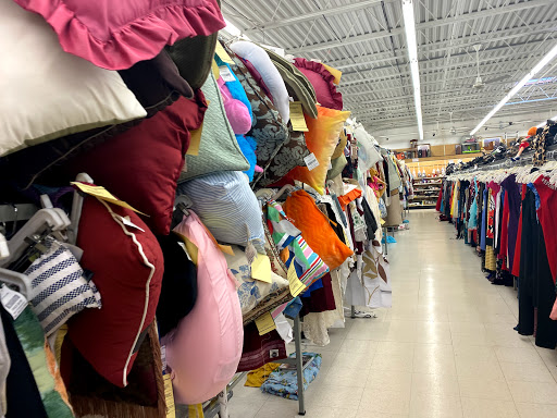 Thrift Store «Valley Thrift Store», reviews and photos, 1717 Woodman Dr, Kettering, OH 45420, USA