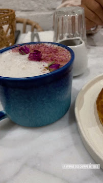 Lassi du Restaurant servant le petit-déjeuner AZUR CAFÉ BRUNCH & COFFEE CHAMPS-ELYSÉES à Paris - n°18