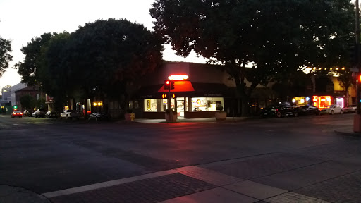 Ice Cream Shop «Cold Stone Creamery», reviews and photos, 146 Broadway St, Chico, CA 95928, USA