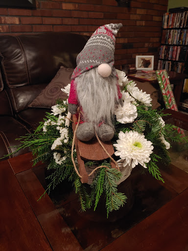 Florist «Woodlawn Gardens Florist», reviews and photos, 728 Pontiac Ave, Cranston, RI 02910, USA