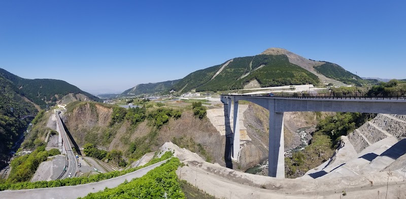 新阿蘇大橋展望所 ヨ・ミュール