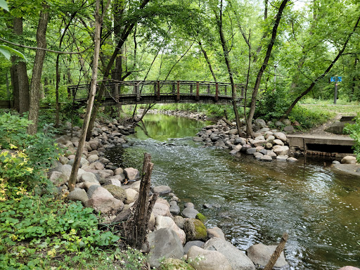 Minnehaha Creek Park