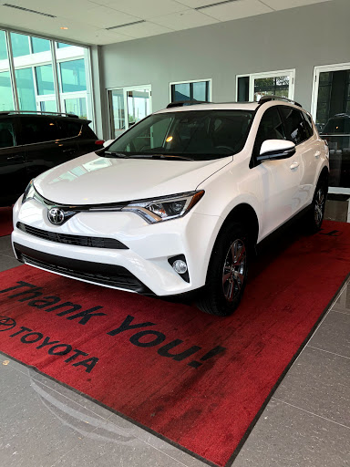 Toyota Dealer «Toyota of Fort Walton Beach», reviews and photos, 1006 Beal Pkwy NW, Fort Walton Beach, FL 32547, USA