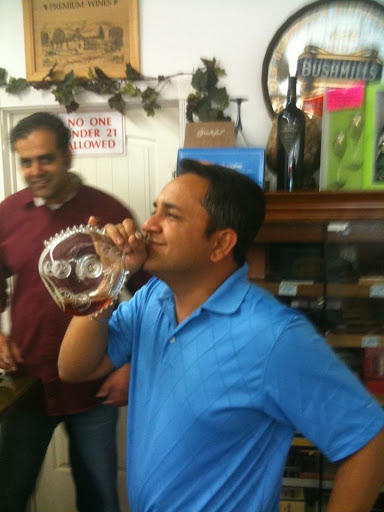 Liquor Store «Wilibees Wines & Spirits-Petaluma», reviews and photos, 309 Lakeville St, Petaluma, CA 94952, USA