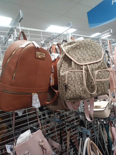 Clothing Store «Ross Dress for Less», reviews and photos, 12130 Lakewood Blvd, Downey, CA 90242, USA