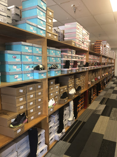 Shoe Store «Shoe Land», reviews and photos, 1544 Southlake Pkwy # 9A, Morrow, GA 30260, USA