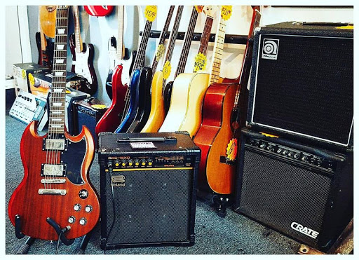 Pawn Shop «Pawn Chicago», reviews and photos, 5604 W Belmont Ave, Chicago, IL 60634, USA